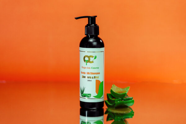 Aloe Vera & Mint Shampoo + Herbal Hair Oil Deal - Image 2